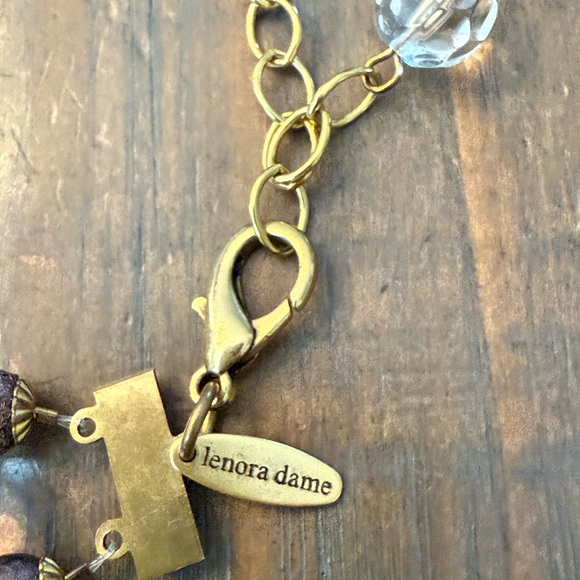 Lenora Dame Faux Pearl Wood Stone Beaded Elegant Statement Necklace 18” - Picture 4 of 4